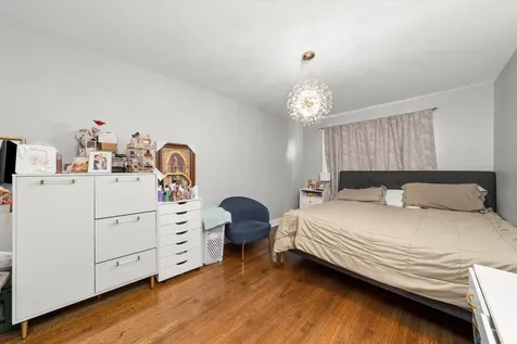 7457 West 64th Street Summit IL 60501