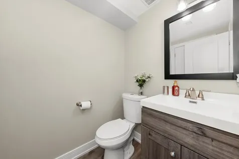 7457 West 64th Street Summit IL 60501