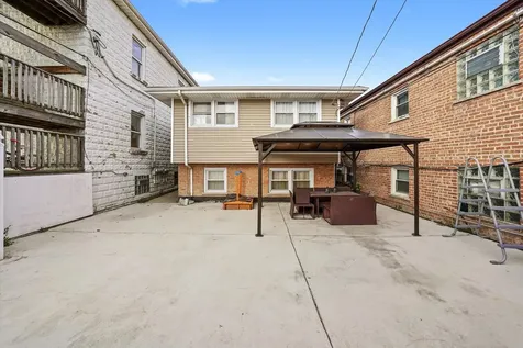 7457 West 64th Street Summit IL 60501