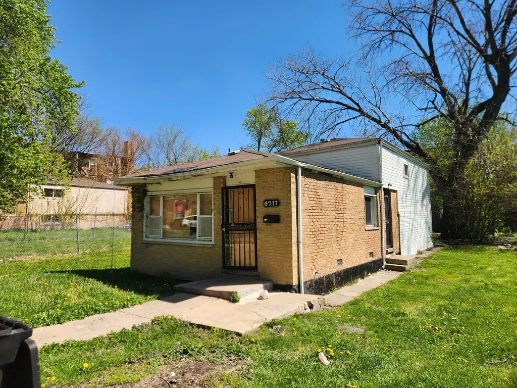 6717 South Rhodes Avenue Chicago IL 60637
