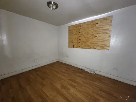 6717 South Rhodes Avenue Chicago IL 60637