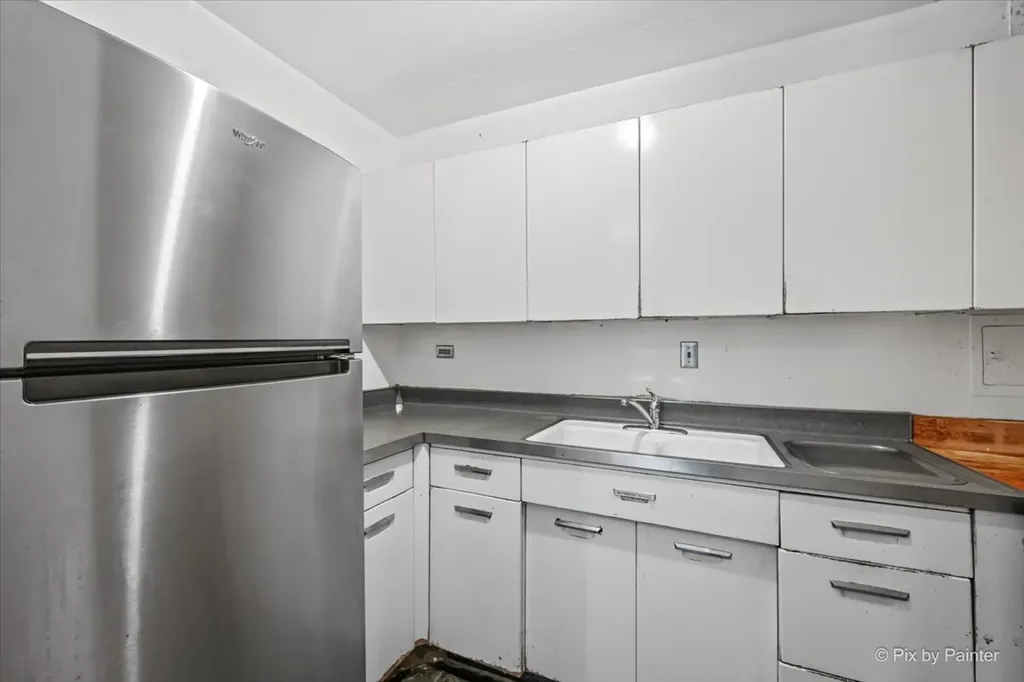 910 North Lake Shore Drive Chicago IL 60611