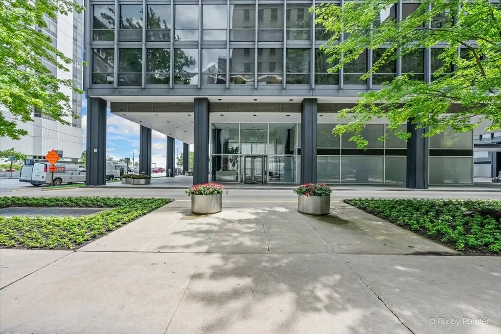910 North Lake Shore Drive Chicago IL 60611