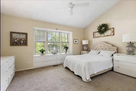 2185 Camden Lane Hanover Park IL 60133