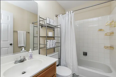 2185 Camden Lane Hanover Park IL 60133
