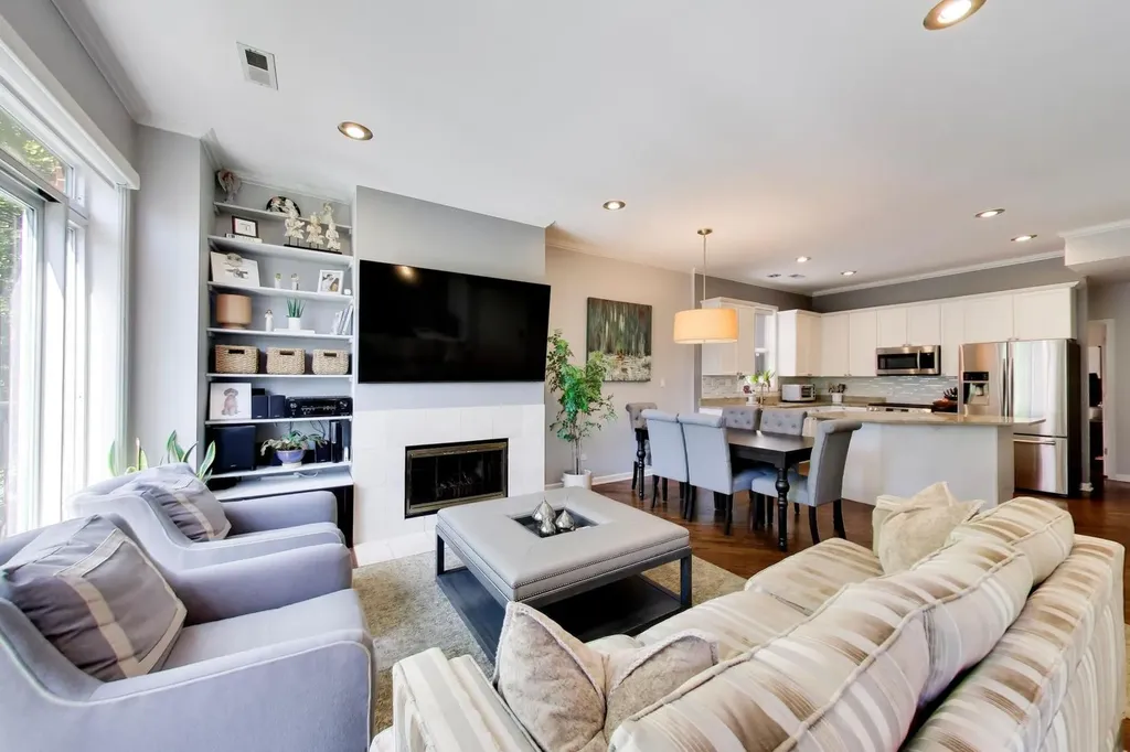 1732 West Diversey Parkway Chicago IL 60614