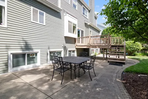 597 Cliffwood Lane Gurnee IL 60031