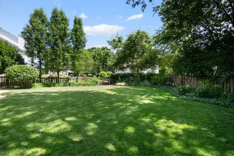 597 Cliffwood Lane Gurnee IL 60031