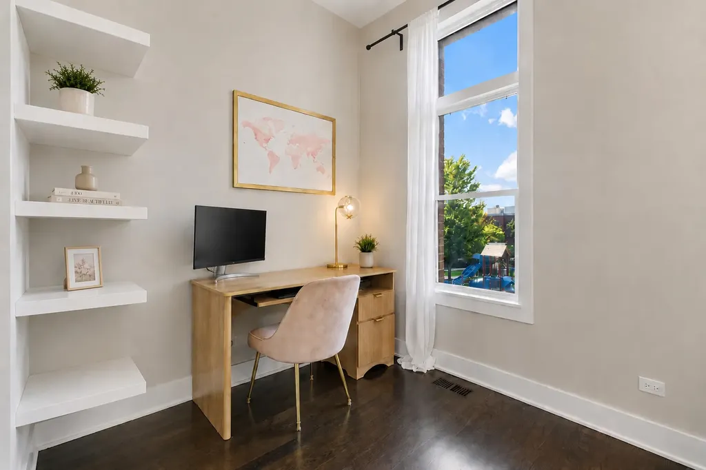 729 West 15th Street Chicago IL 60607