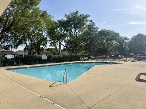 5348 North Cumberland Avenue Chicago IL 60656
