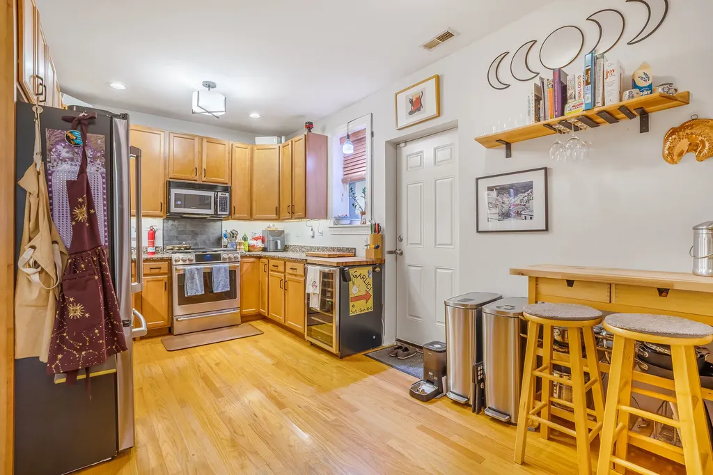 4634 North Albany Avenue Chicago IL 60625