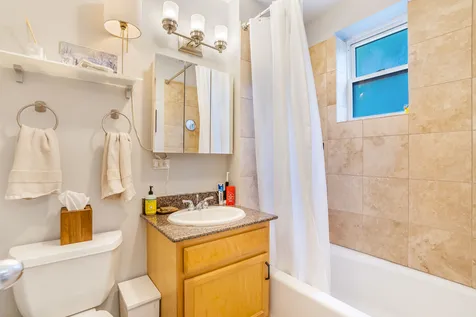 4634 North Albany Avenue Chicago IL 60625