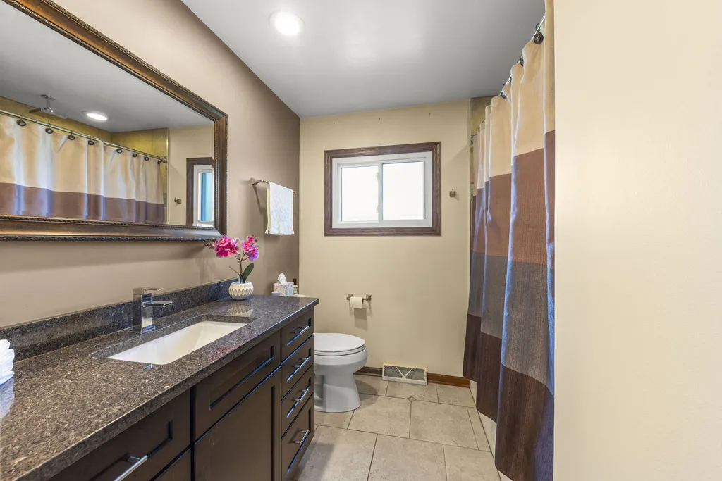 1219 North Itasca Road Addison IL 60101
