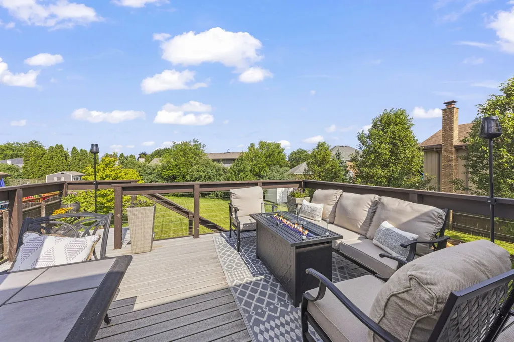 1219 North Itasca Road Addison IL 60101