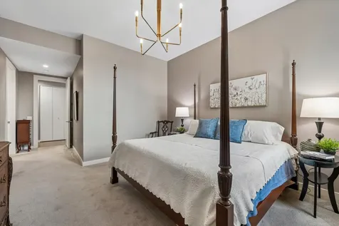 147 North Euclid Avenue Oak Park IL 60302