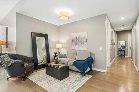 147 North Euclid Avenue Oak Park IL 60302