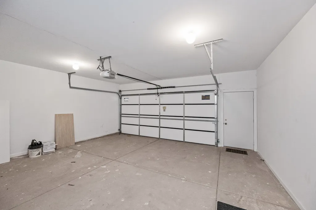 708 East 41 Street Chicago IL 60653