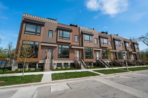 708 East 41 Street Chicago IL 60653