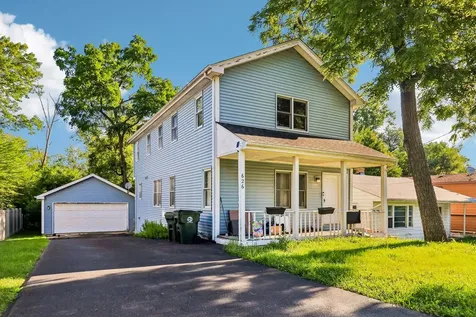 626 Pleasure Drive Mundelein IL 60060