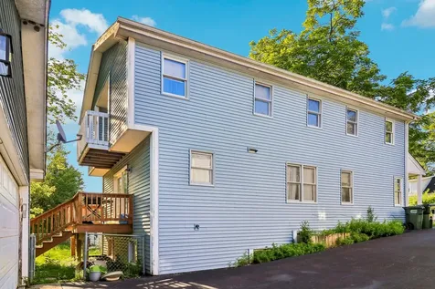 626 Pleasure Drive Mundelein IL 60060