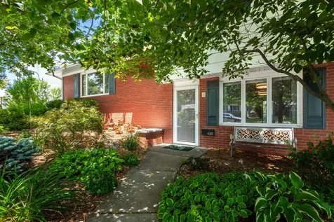 4213 35 Avenue Moline IL 61265