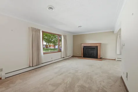 4213 35 Avenue Moline IL 61265