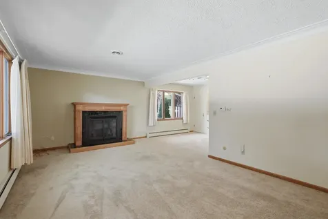 4213 35 Avenue Moline IL 61265