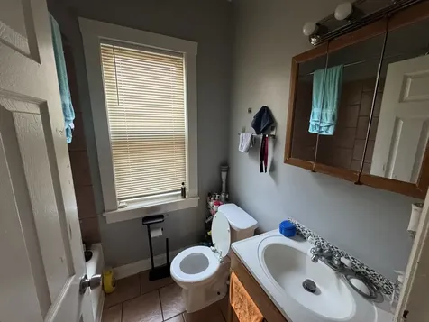 8052 South Langley Avenue Chicago IL 60619