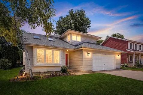 6 Spinnaker Court Third Lake IL 60030