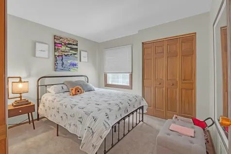 6 Spinnaker Court Third Lake IL 60030