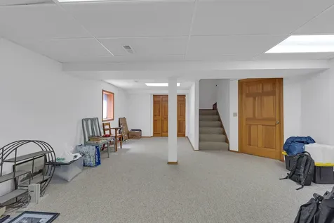 6 Spinnaker Court Third Lake IL 60030