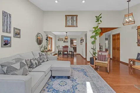 6 Spinnaker Court Third Lake IL 60030