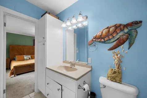 640 18TH Avenue East Moline IL 61244