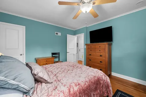 640 18TH Avenue East Moline IL 61244
