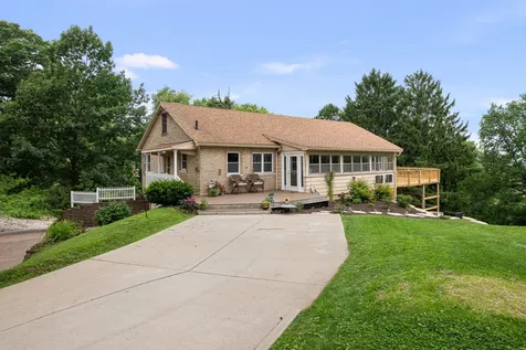 640 18TH Avenue East Moline IL 61244