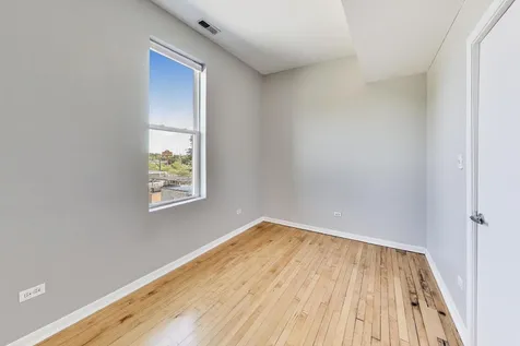 2733 North Mozart Street Chicago IL 60647