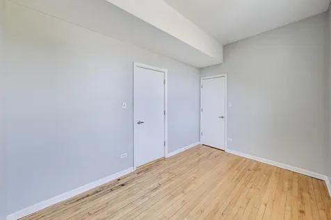 2733 North Mozart Street Chicago IL 60647