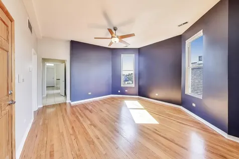 2733 North Mozart Street Chicago IL 60647