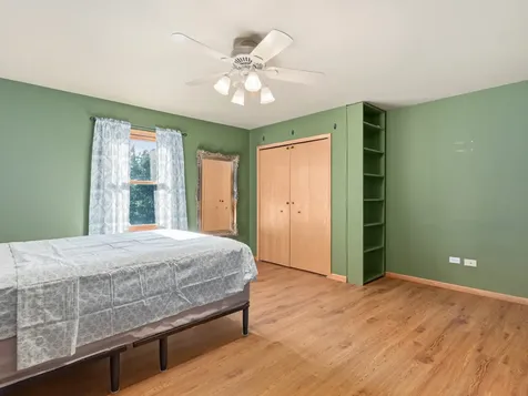301 Savoy Drive Shorewood IL 60404