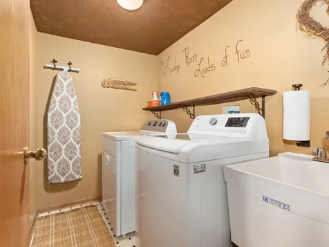 301 Savoy Drive Shorewood IL 60404