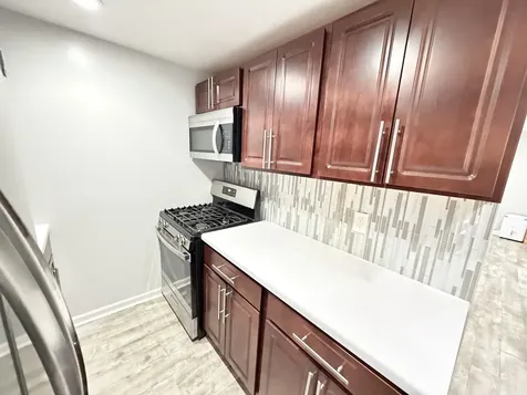 3335 North Kenneth Avenue Chicago IL 60641