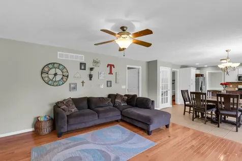 210 Goldenrod Drive Savoy IL 61874