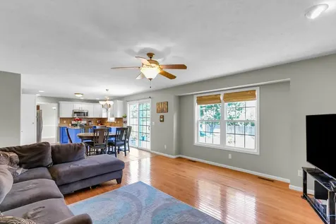 210 Goldenrod Drive Savoy IL 61874