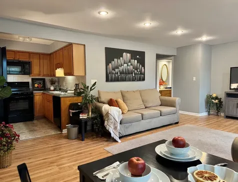 1787 West Algonquin Road Mount Prospect IL 60056