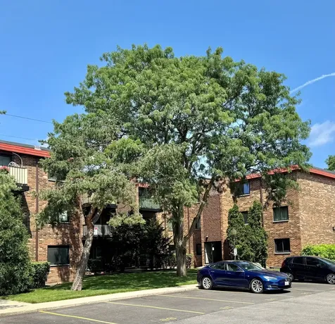 1787 West Algonquin Road Mount Prospect IL 60056