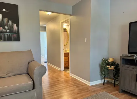 1787 West Algonquin Road Mount Prospect IL 60056