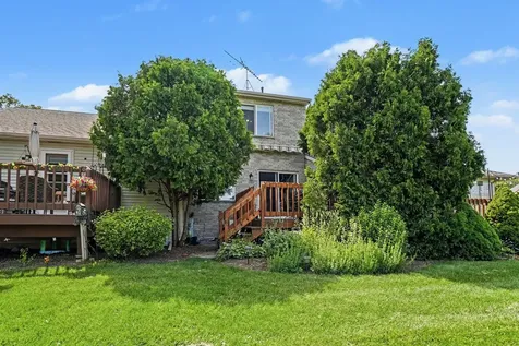 1724 Court Street Mchenry IL 60051