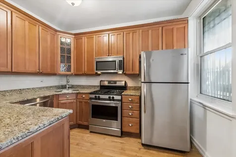 1065 West North Shore Avenue Chicago IL 60626