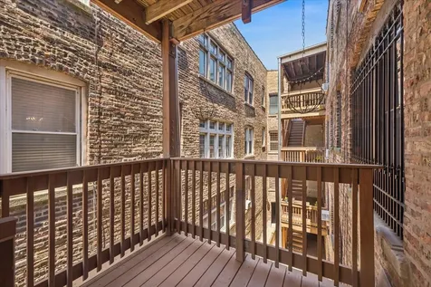 1065 West North Shore Avenue Chicago IL 60626