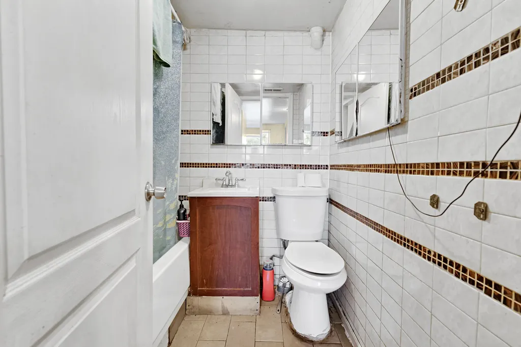 1935 South Christiana Avenue Chicago IL 60623
